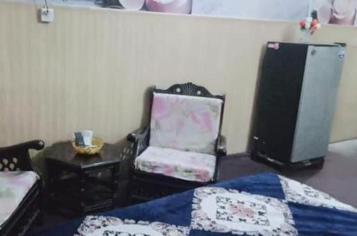 Family Guest House Lahore Near Airport Buitenkant foto