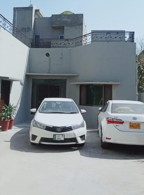 Family Guest House Lahore Near Airport Buitenkant foto